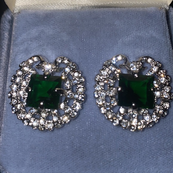 Smithsonian Museum Replica Hooker Emerald Rhinestones Silver Earrings Vintage - Picture 3 of 6